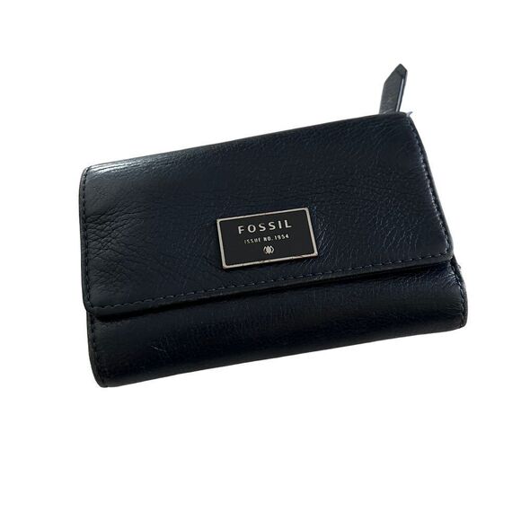 Fossil Navy Tri-fold Leather Wallet - Picture 1 of 5